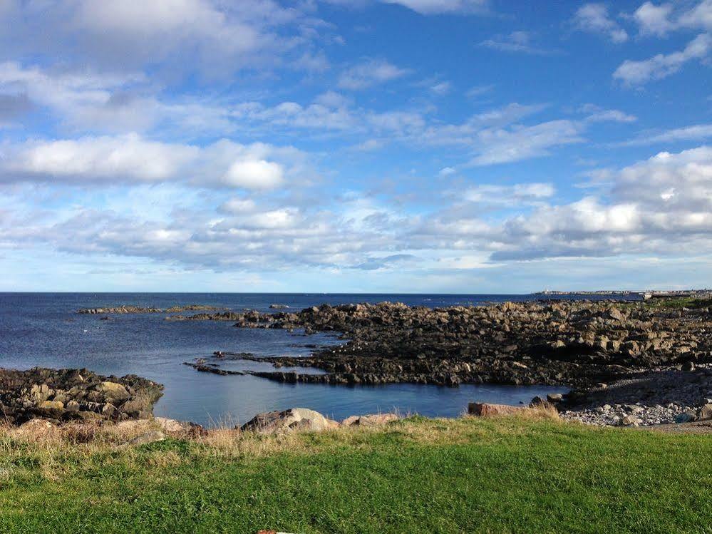 Pew With A View - Seafront Cottages Rosehearty Exterior foto