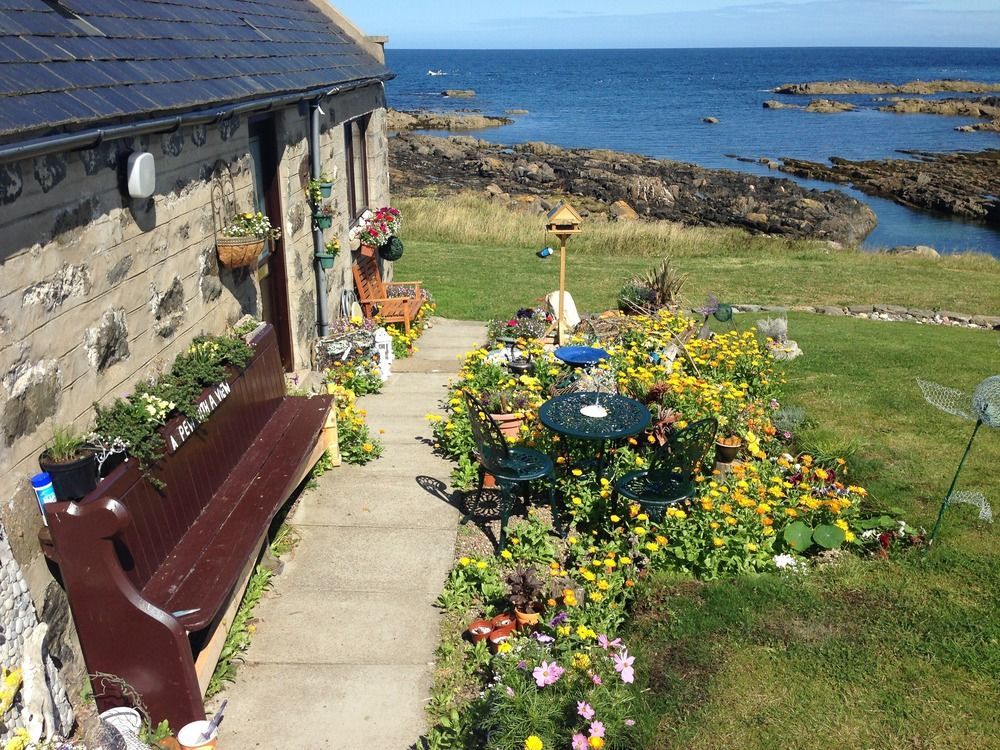 Pew With A View - Seafront Cottages Rosehearty Exterior foto