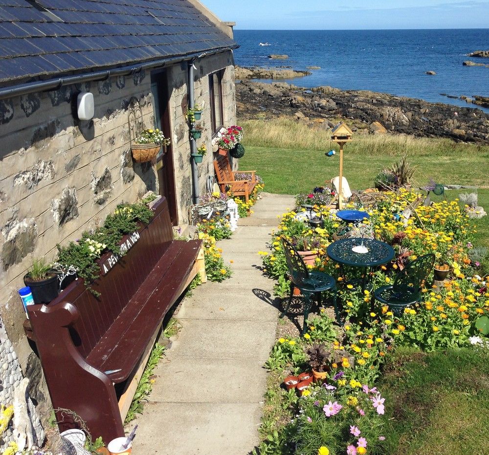 Pew With A View - Seafront Cottages Rosehearty Exterior foto