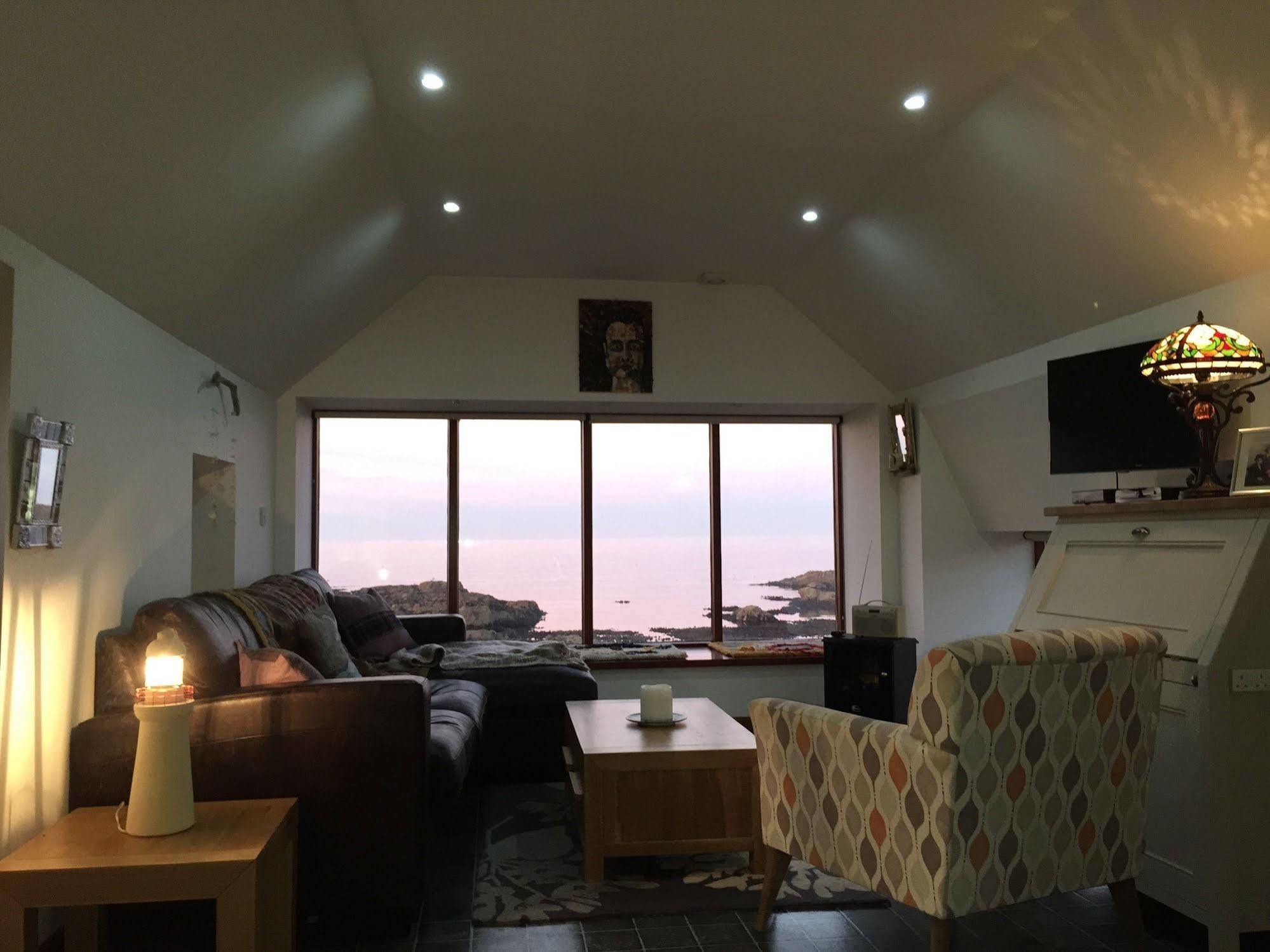 Pew With A View - Seafront Cottages Rosehearty Exterior foto