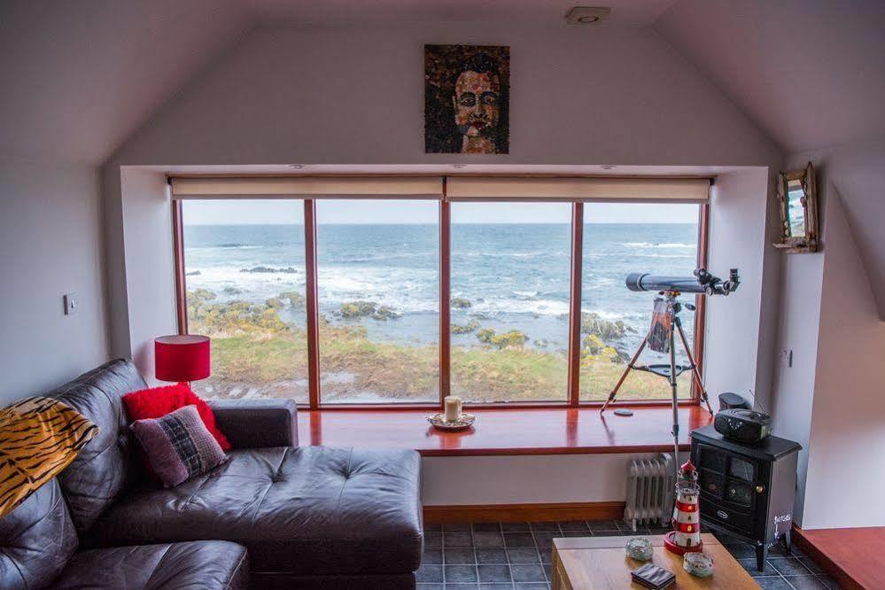 Pew With A View - Seafront Cottages Rosehearty Exterior foto